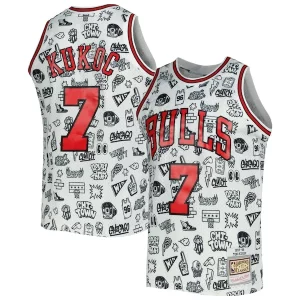 Splendido Delizioso Fantastico Toni Kukoc Chicago Bulls 1997/98 Hardwood Classics Doodle Swingman Jersey White